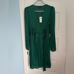 Banana Republic Green Wrap Dress NWT - size 6
